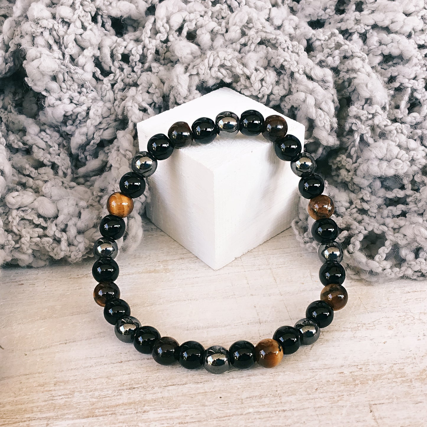 Triple Protección Para Suerte, Fuerza y Equilibrio (pulsera ojo de tigre, hematite y obsidiana negra bolas de 6mm)